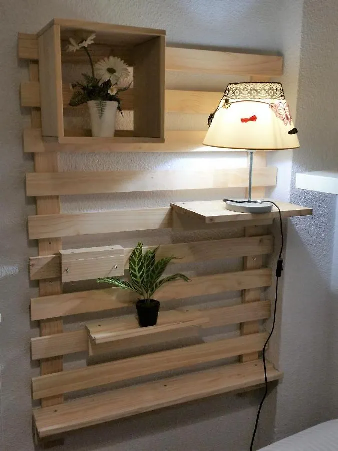 Casa Sara Madridアパートメント ホームステイ
